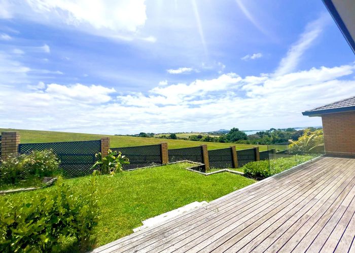  at 34 Charles Dickens Drive, Mellons Bay, Auckland