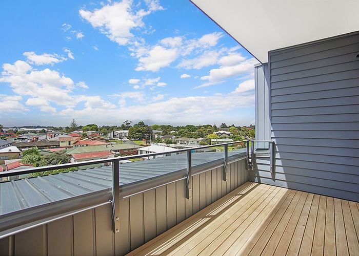  at 8 Gray Avenue, Mangere East, Manukau City, Auckland