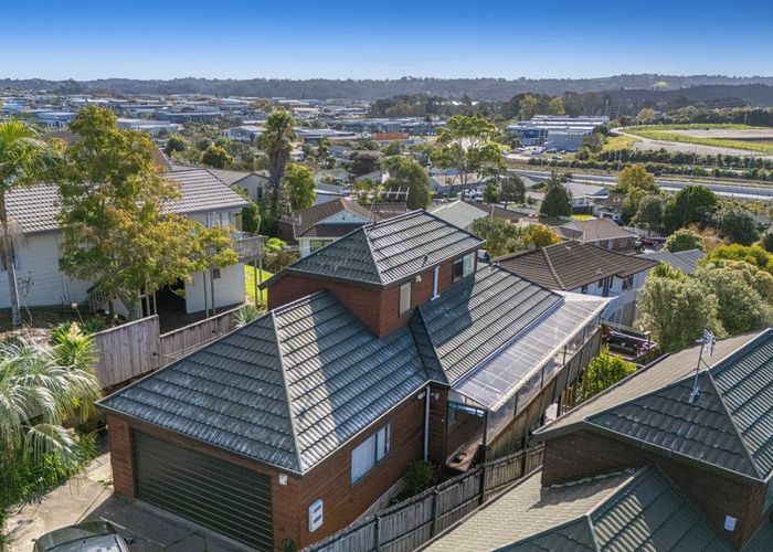  at 1/21 Jumento Place, Unsworth Heights, Auckland