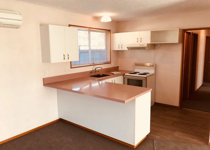  at 2/42 Division Street, Riccarton, Christchurch City, Canterbury