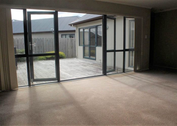  at 20 Vicente Place, Albany, North Shore City, Auckland