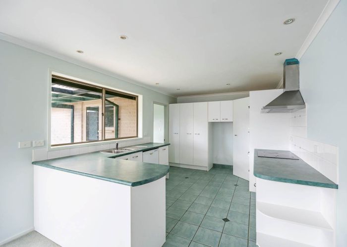  at 22 Mahoney Drive, Albany, North Shore City, Auckland