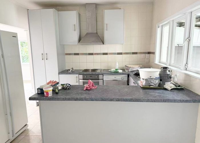  at 98 Portage Road, New Lynn, Waitakere City, Auckland