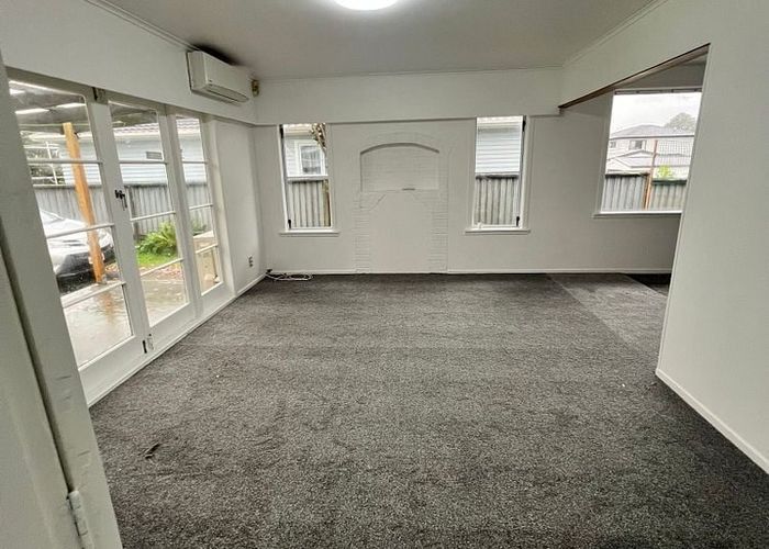  at 20 Evans Road, Weymouth, Manukau City, Auckland