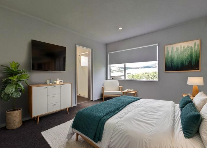  at 1 Latitude Close, Whitby, Porirua, Wellington