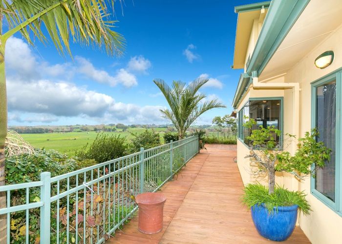 at 25 Highgrove Drive, Grandview Heights, Hamilton