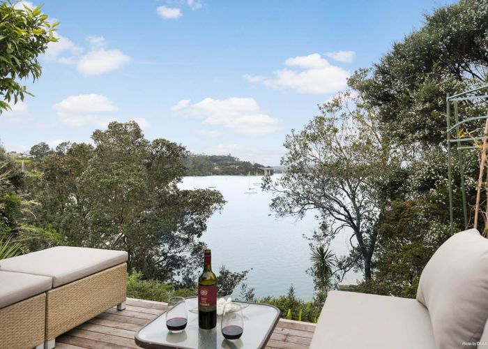  at 83 Ferry Parade, Herald Island, Auckland