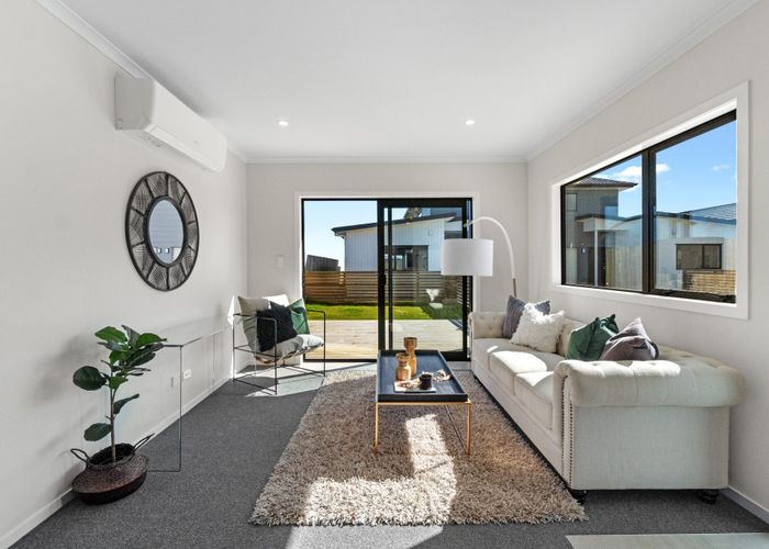  at 2/10 Ekara Road, Flagstaff, Hamilton