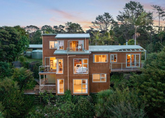  at 417 Paremoremo Road, Paremoremo, North Shore City, Auckland