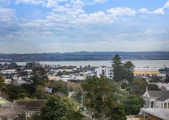  at 7/4 View Road, Mount Eden, Auckland City, Auckland