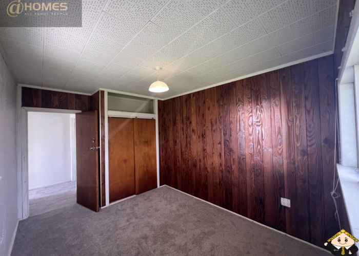  at 84A Roberts Road, Te Atatu South, Waitakere City, Auckland