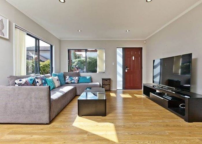  at 5/31 Roanoke Way, Albany, North Shore City, Auckland