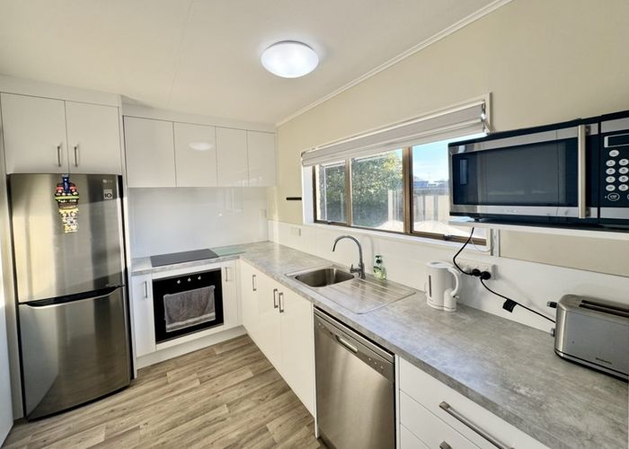  at 6  Bethel Court, Milson, Palmerston North, Manawatu / Whanganui