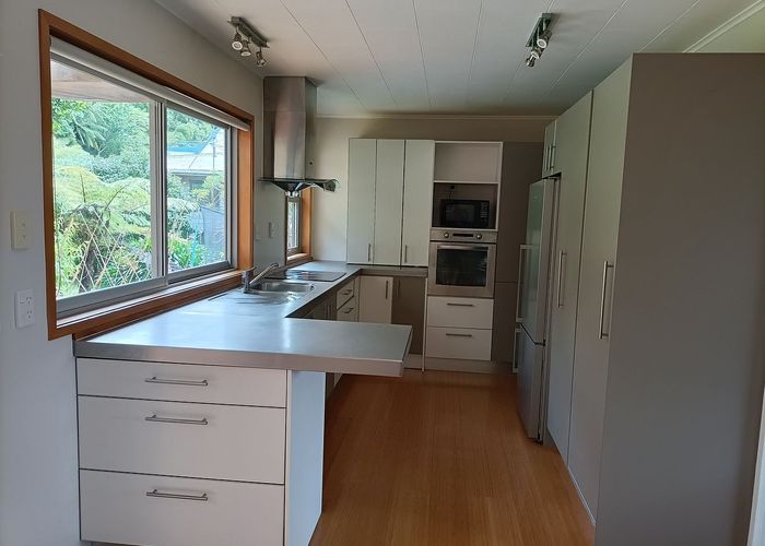  at 7 Stanhope Grove, Korokoro, Lower Hutt