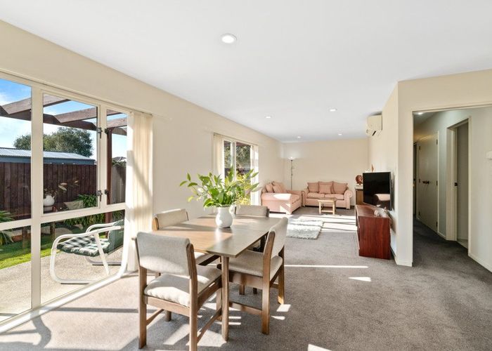 at 2/28 Hay Street, Bromley, Christchurch