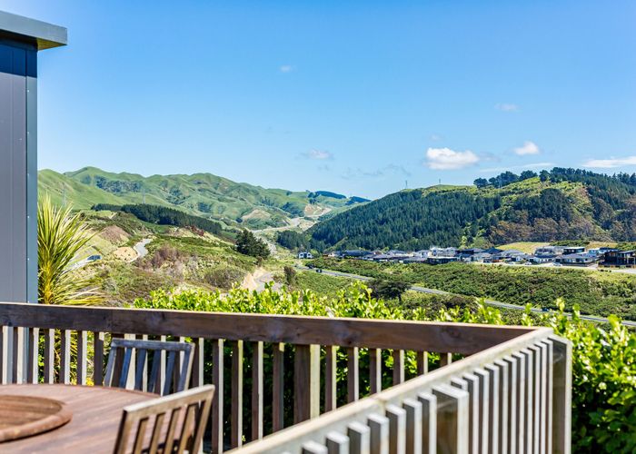  at 36 Pacific View Road, Whitby, Porirua, Wellington