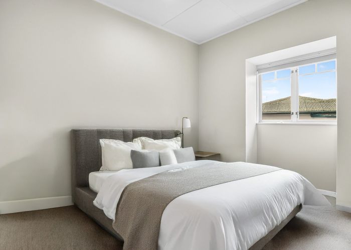  at 1/5 Seabrook Avenue, New Lynn, Waitakere City, Auckland
