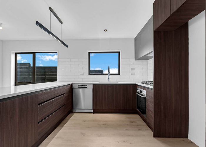  at 51a Fitzwater Place, Henderson, Waitakere City, Auckland