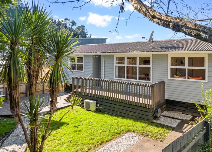  at 3/615 Swanson Road, Swanson, Auckland