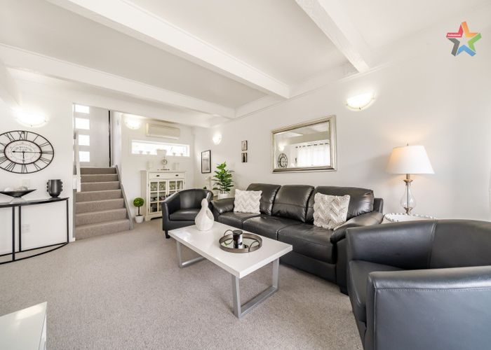  at 2/99 Major Drive, Kelson, Lower Hutt