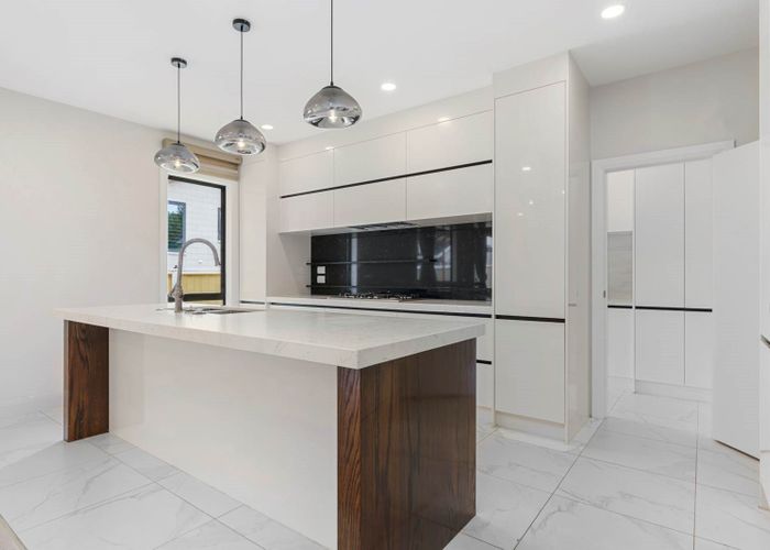  at 15B Wicklam Lane, Greenhithe, Auckland