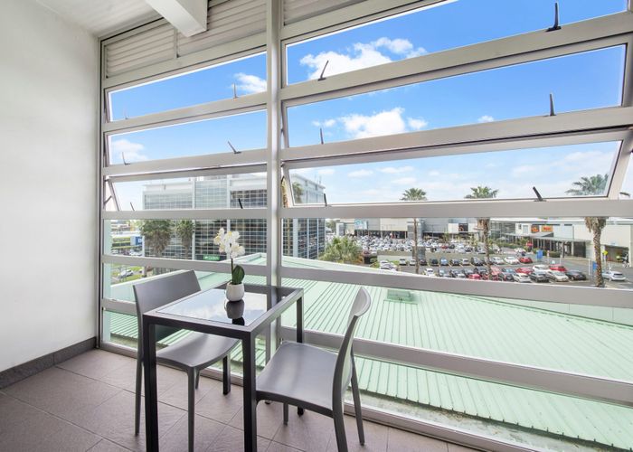  at 304/17 Amersham Way, Manukau, Manukau City, Auckland