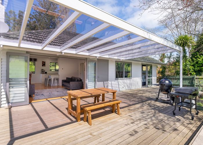  at 64 Taupo Street, Green Bay, Waitakere City, Auckland