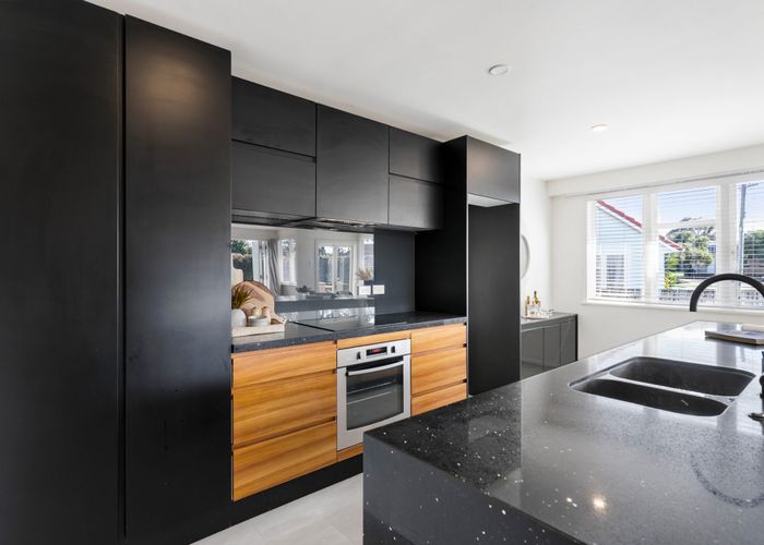  at 25 Holland Avenue, Point England, Auckland City, Auckland