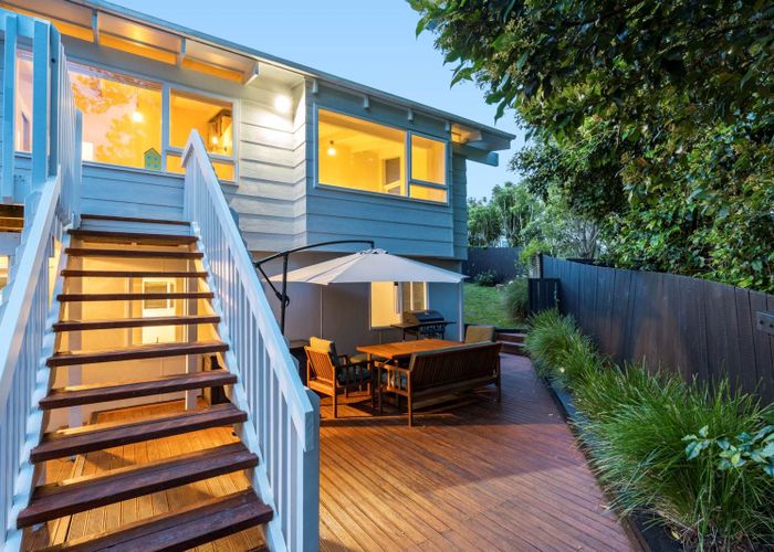  at 45 Cliff View Drive, Green Bay, Waitakere City, Auckland