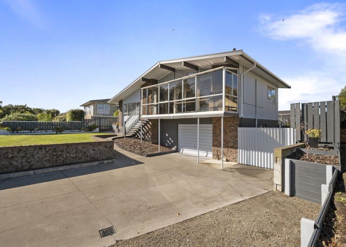  at 2 Palliser Place, Milson, Palmerston North
