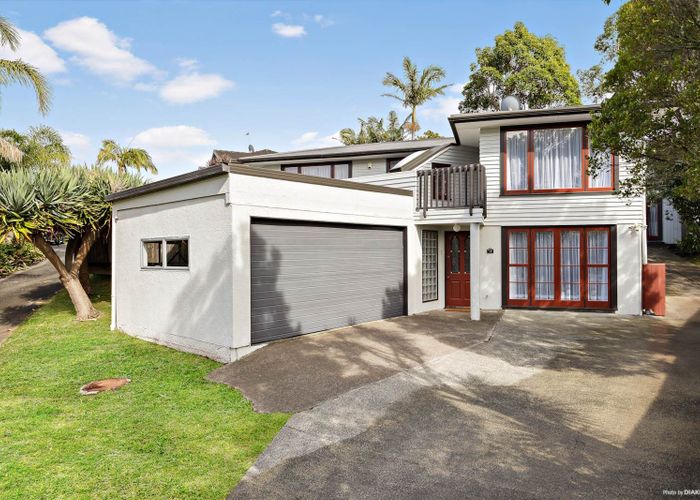  at 11 Lantana Road, Green Bay, Waitakere City, Auckland