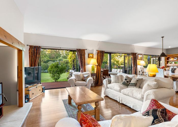  at 6 Orchard Lane, Amberley, Amberley