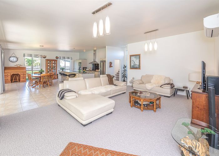  at 12 Cotswolds Close, Otamatea, Whanganui