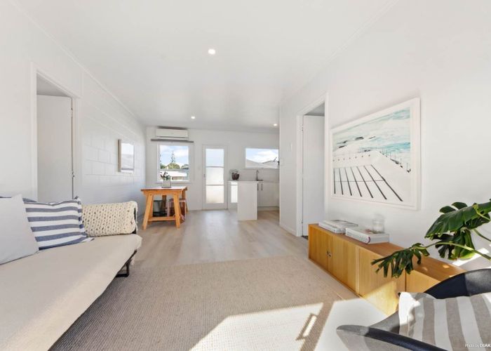  at 1/37 Oriana Avenue, Lynfield, Auckland