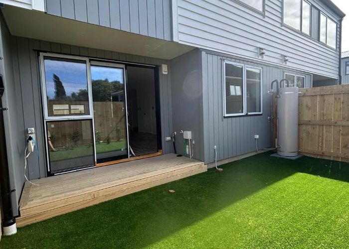  at Lot 3/84 zz Seymour Road, Sunnyvale, Waitakere City, Auckland