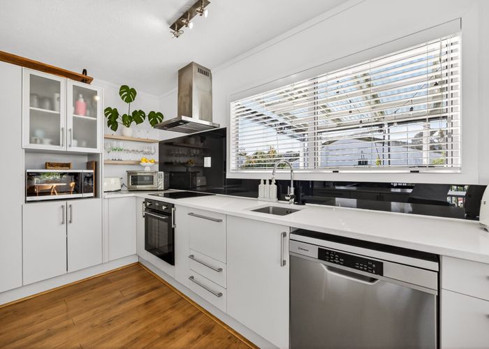  at 160 Weatherly Road, Torbay, North Shore City, Auckland