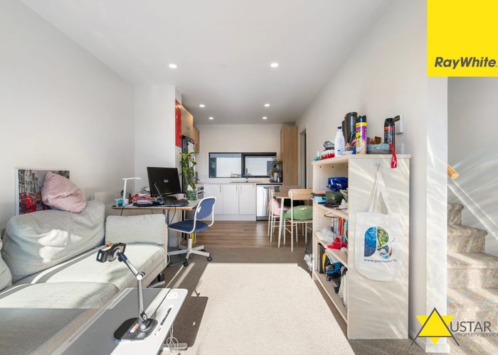  at 3/2 Stokes Avenue, Te Atatu Peninsula, Waitakere City, Auckland