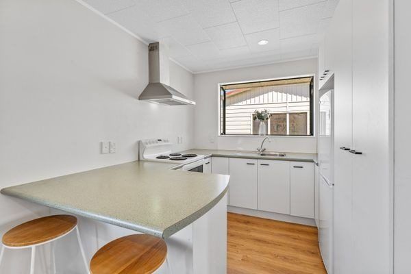  at 31 Rutherford Drive, Waikanae Beach, Kapiti Coast, Wellington