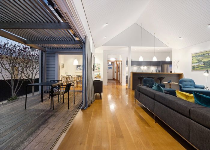  at 10 Lawrence Street, Herne Bay, Auckland