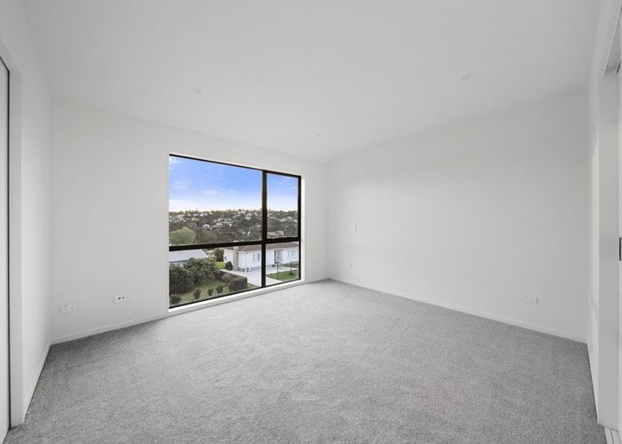  at 1/17 Sunnyfield Crescent, Glenfield, North Shore City, Auckland