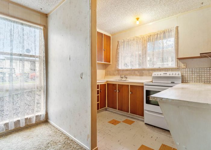  at 1/640 Pakuranga Road, Highland Park, Auckland