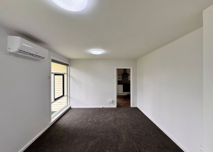  at 3 Applewood Drive, Henderson, Waitakere City, Auckland