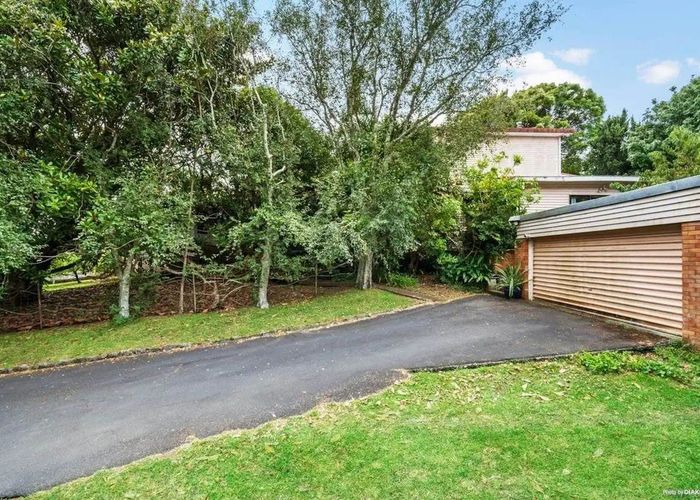  at 28 Great South Road, Manurewa, Auckland