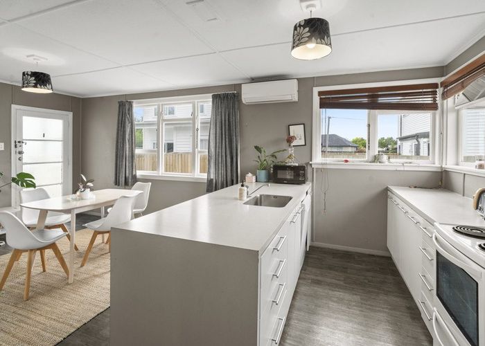  at 25 Tuckers Road, Redwood, Christchurch