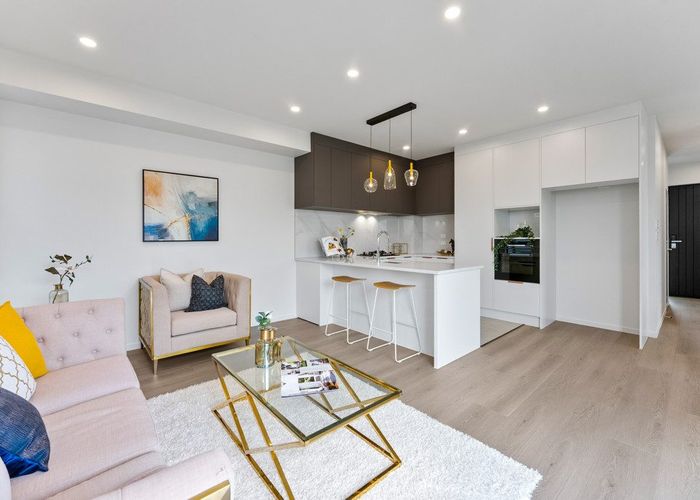  at 88 Hutchinsons Road, Bucklands Beach, Manukau City, Auckland