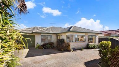  at 2 Dan Tori Place, Orewa, Orewa