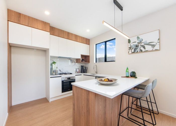  at 7A Hewlett Road, Massey, Waitakere City, Auckland