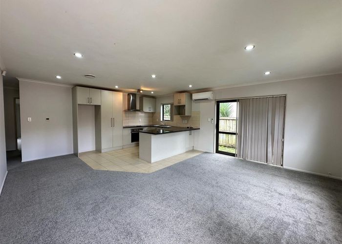  at 32C Gifford Road, Papatoetoe, Auckland