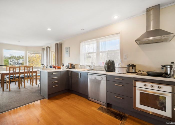  at 30 Peter Terrace, Castor Bay, Auckland