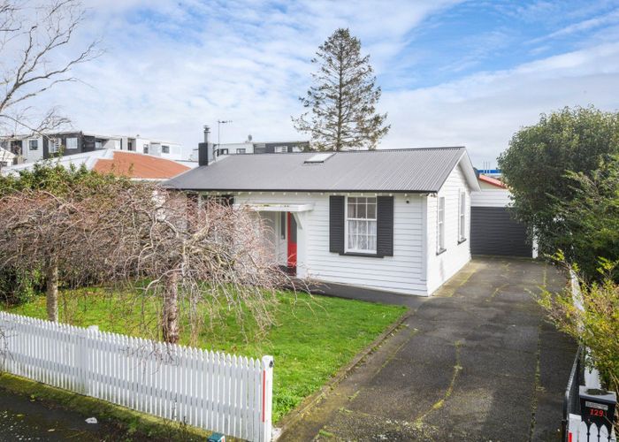  at 129 Church Street, West End, Palmerston North